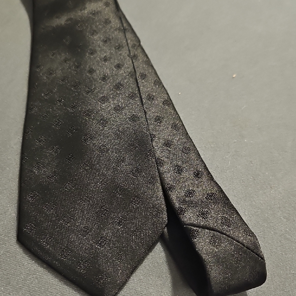 Classic Black Polka-Dot Men's Tie,‎ By Wembley Leatherback Satin.
